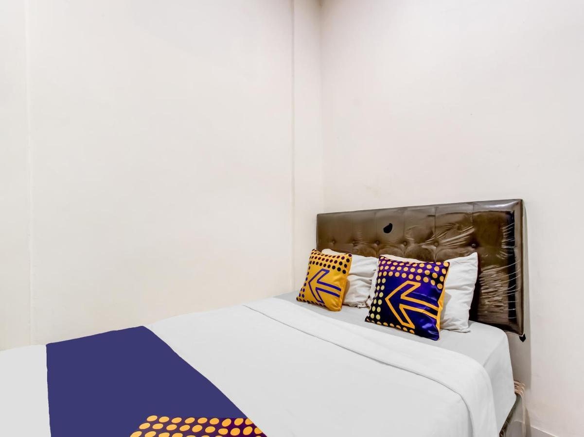 Oyo Life 91374 Asia Stay Semarang Syariah Kültér fotó