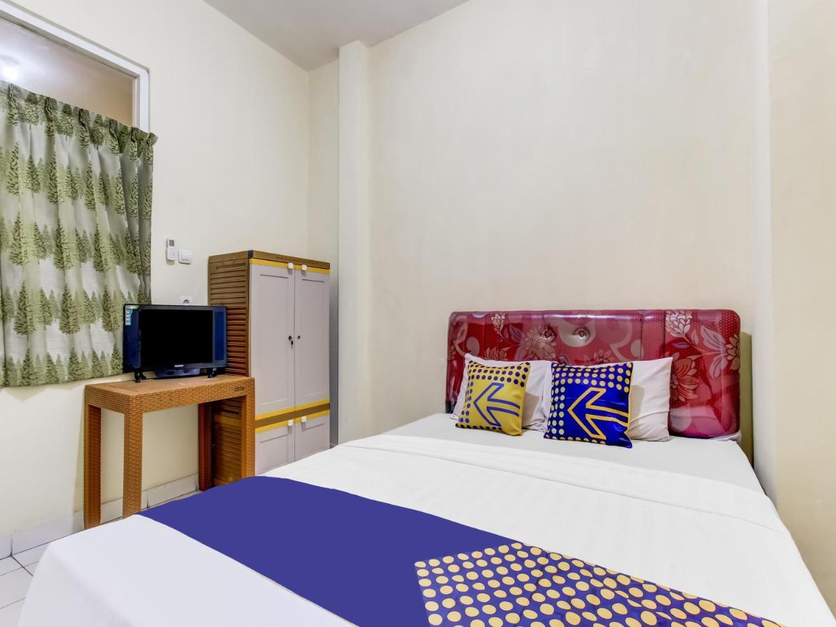 Oyo Life 91374 Asia Stay Semarang Syariah Kültér fotó