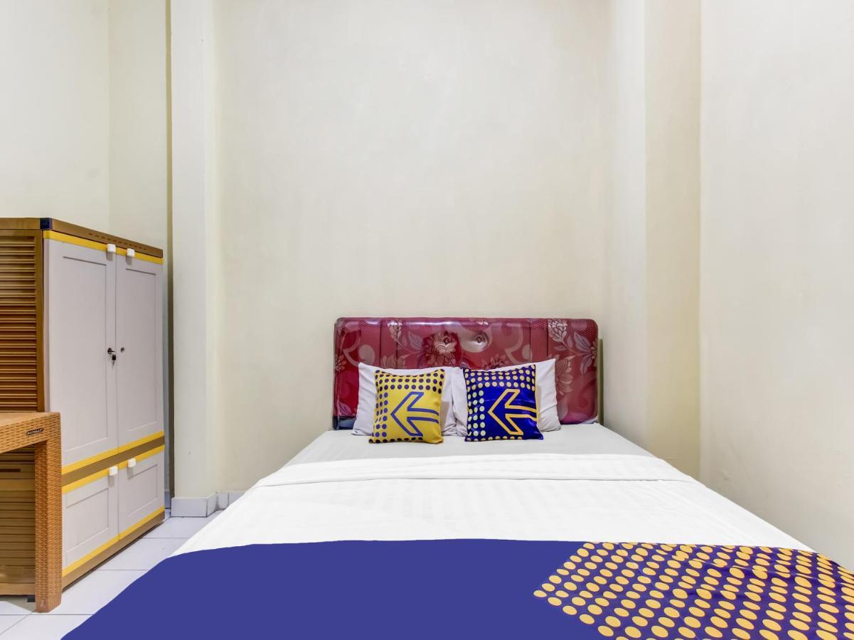 Oyo Life 91374 Asia Stay Semarang Syariah Kültér fotó