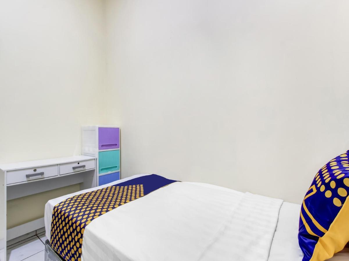 Oyo Life 91374 Asia Stay Semarang Syariah Kültér fotó